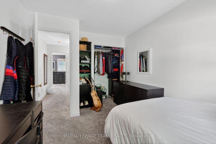Photo 30 at 11 Avonhurst Avenue, Nepean (Longfields), Ottawa