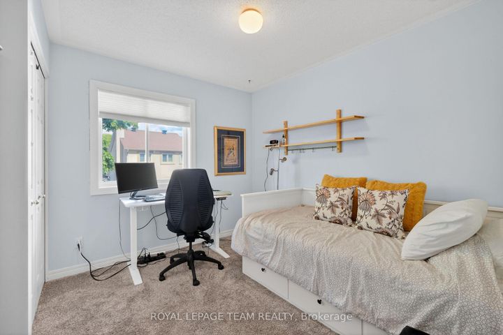 Photo 31 at 11 Avonhurst Avenue, Nepean (Longfields), Ottawa