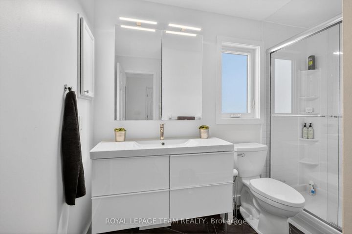 Photo 32 at 11 Avonhurst Avenue, Nepean (Longfields), Ottawa