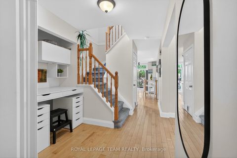 Photo 5 at 11 Avonhurst Avenue, Nepean (Longfields), Ottawa