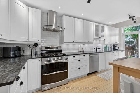 Photo 17 at 11 Avonhurst Avenue, Nepean (Longfields), Ottawa
