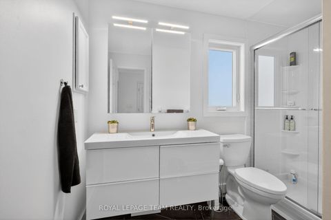 Photo 32 at 11 Avonhurst Avenue, Nepean (Longfields), Ottawa