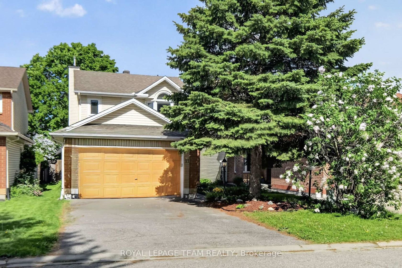11 Avonhurst Avenue, Nepean (Longfields), Ottawa 