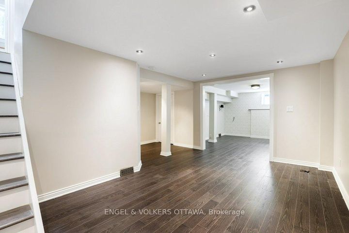 Photo 22 at 23 Biscayne Crescent, Nepean (Borden Farm/Stewart Farm/Carleton Heights/Parkwood Hills), Ottawa