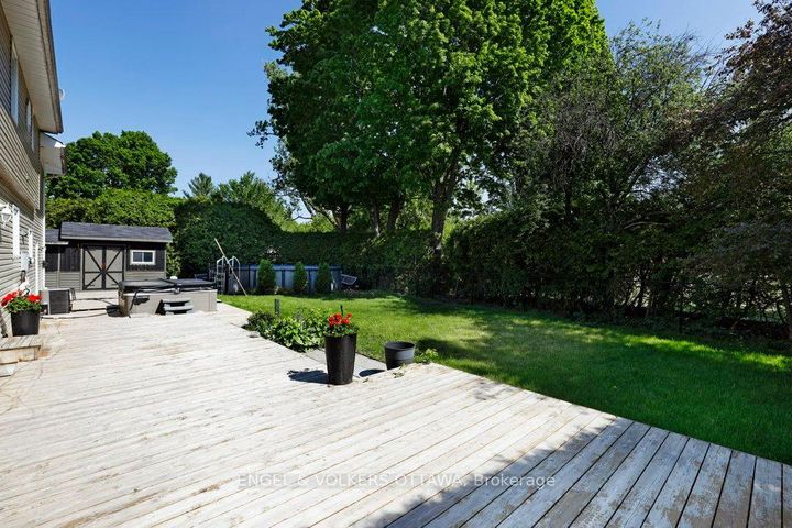 Photo 26 at 23 Biscayne Crescent, Nepean (Borden Farm/Stewart Farm/Carleton Heights/Parkwood Hills), Ottawa