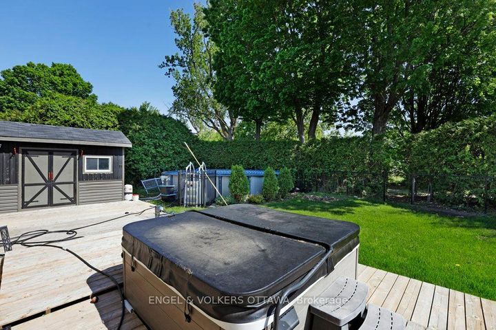 Photo 27 at 23 Biscayne Crescent, Nepean (Borden Farm/Stewart Farm/Carleton Heights/Parkwood Hills), Ottawa