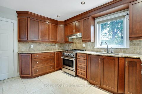 Photo 9 at 23 Biscayne Crescent, Nepean (Borden Farm/Stewart Farm/Carleton Heights/Parkwood Hills), Ottawa