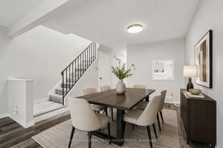 Photo 5 at B - 110 Valley Stream Drive, Nepean (Leslie Park), Ottawa