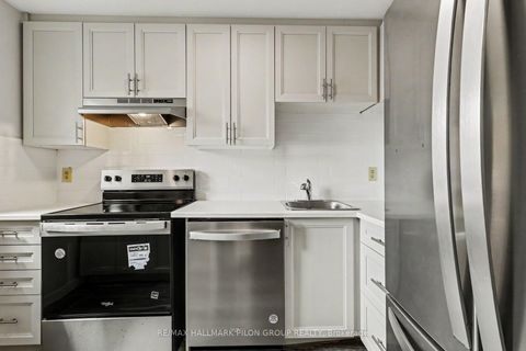 Photo 7 at B - 110 Valley Stream Drive, Nepean (Leslie Park), Ottawa