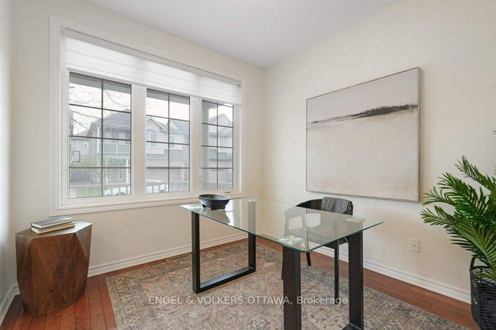 Photo 2 at 2531 Stone Cove Crescent, Nepean (Half Moon Bay), Ottawa