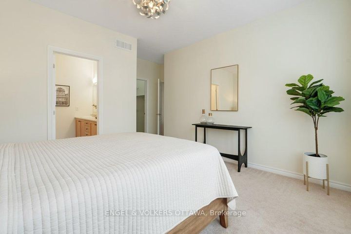 Photo 16 at 2531 Stone Cove Crescent, Nepean (Half Moon Bay), Ottawa