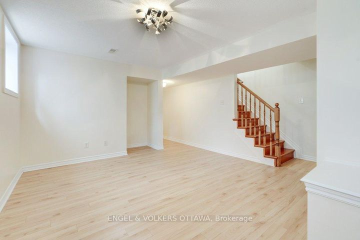 Photo 20 at 2531 Stone Cove Crescent, Nepean (Half Moon Bay), Ottawa