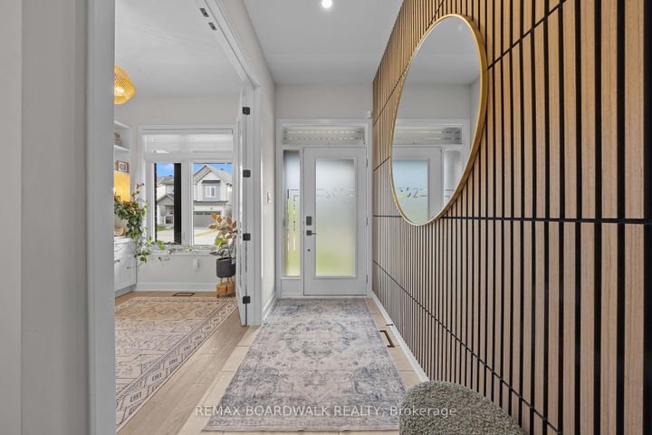 Photo 1 at 332 Finial Way, Nepean (Half Moon Bay), Ottawa
