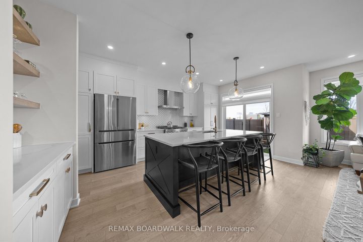 Photo 6 at 332 Finial Way, Nepean (Half Moon Bay), Ottawa