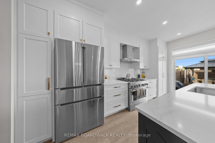 Photo 11 at 332 Finial Way, Nepean (Half Moon Bay), Ottawa