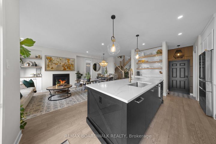 Photo 15 at 332 Finial Way, Nepean (Half Moon Bay), Ottawa