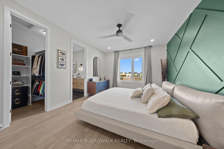 Photo 27 at 332 Finial Way, Nepean (Half Moon Bay), Ottawa