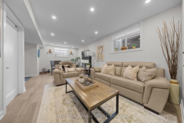 Photo 39 at 332 Finial Way, Nepean (Half Moon Bay), Ottawa