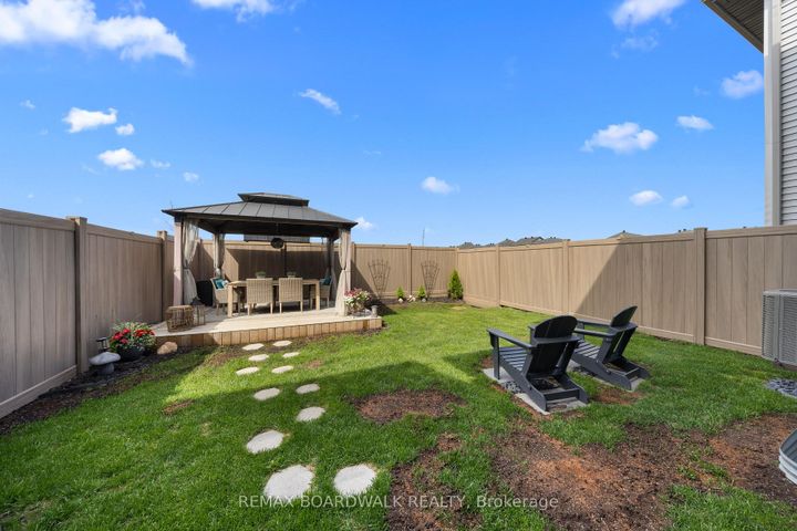 Photo 43 at 332 Finial Way, Nepean (Half Moon Bay), Ottawa