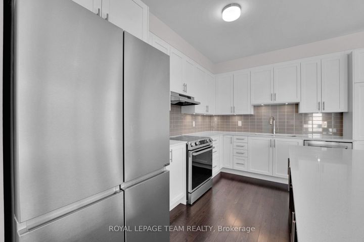 Photo 17 at 364 Peninsula Road, Nepean (Heritage Park), Ottawa