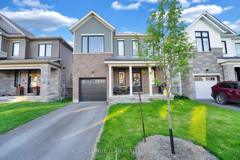 Photo 1 at 364 Peninsula Road, Nepean (Heritage Park), Ottawa