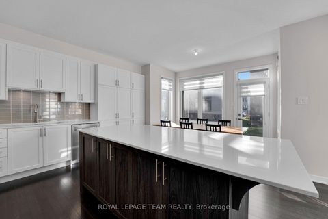 Photo 13 at 364 Peninsula Road, Nepean (Heritage Park), Ottawa
