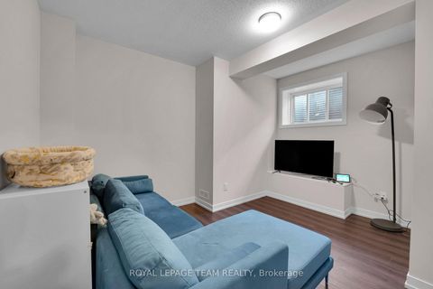 Photo 30 at 364 Peninsula Road, Nepean (Heritage Park), Ottawa
