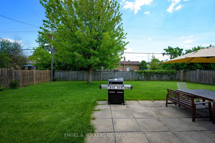 Photo 31 at 20 Majestic Drive, Nepean (Manordale), Ottawa