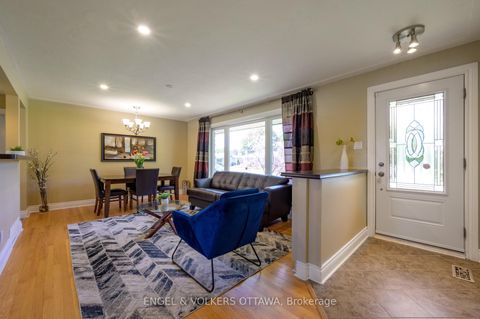 Photo 4 at 20 Majestic Drive, Nepean (Manordale), Ottawa