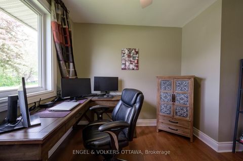 Photo 14 at 20 Majestic Drive, Nepean (Manordale), Ottawa