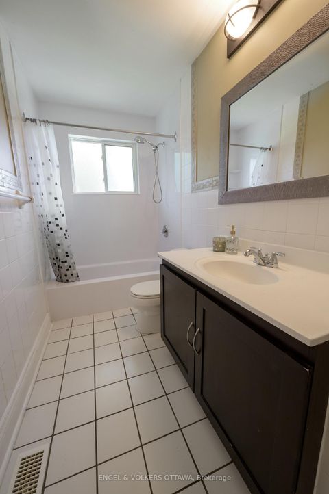 Photo 16 at 20 Majestic Drive, Nepean (Manordale), Ottawa