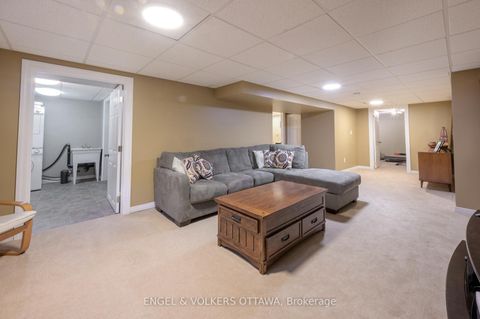 Photo 21 at 20 Majestic Drive, Nepean (Manordale), Ottawa