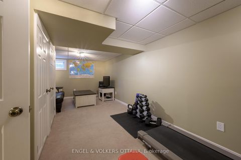 Photo 23 at 20 Majestic Drive, Nepean (Manordale), Ottawa