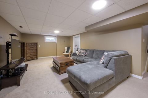Photo 24 at 20 Majestic Drive, Nepean (Manordale), Ottawa