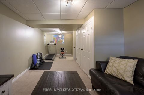 Photo 25 at 20 Majestic Drive, Nepean (Manordale), Ottawa