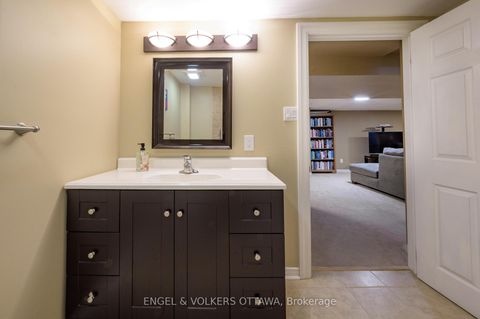 Photo 29 at 20 Majestic Drive, Nepean (Manordale), Ottawa