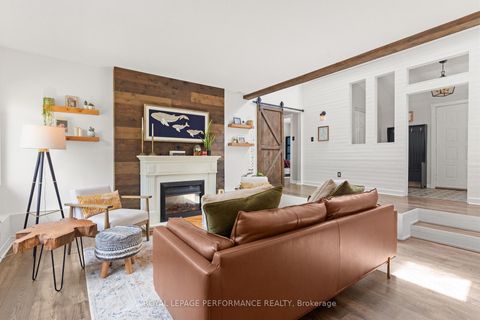 Photo 8 at 19 Colley Street, Nepean (Hearts Desire), Ottawa