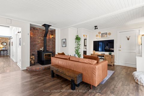 Photo 13 at 19 Colley Street, Nepean (Hearts Desire), Ottawa