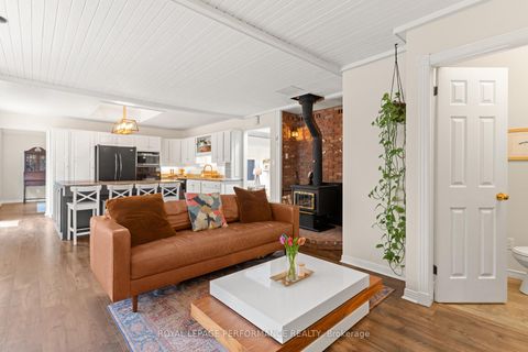 Photo 14 at 19 Colley Street, Nepean (Hearts Desire), Ottawa