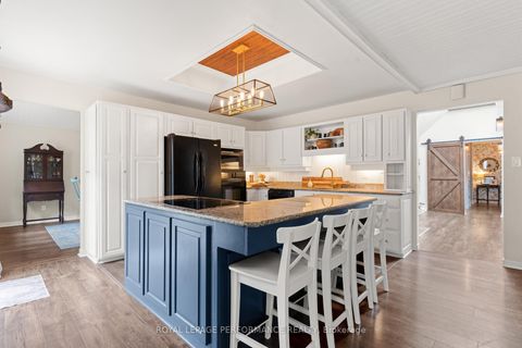Photo 17 at 19 Colley Street, Nepean (Hearts Desire), Ottawa