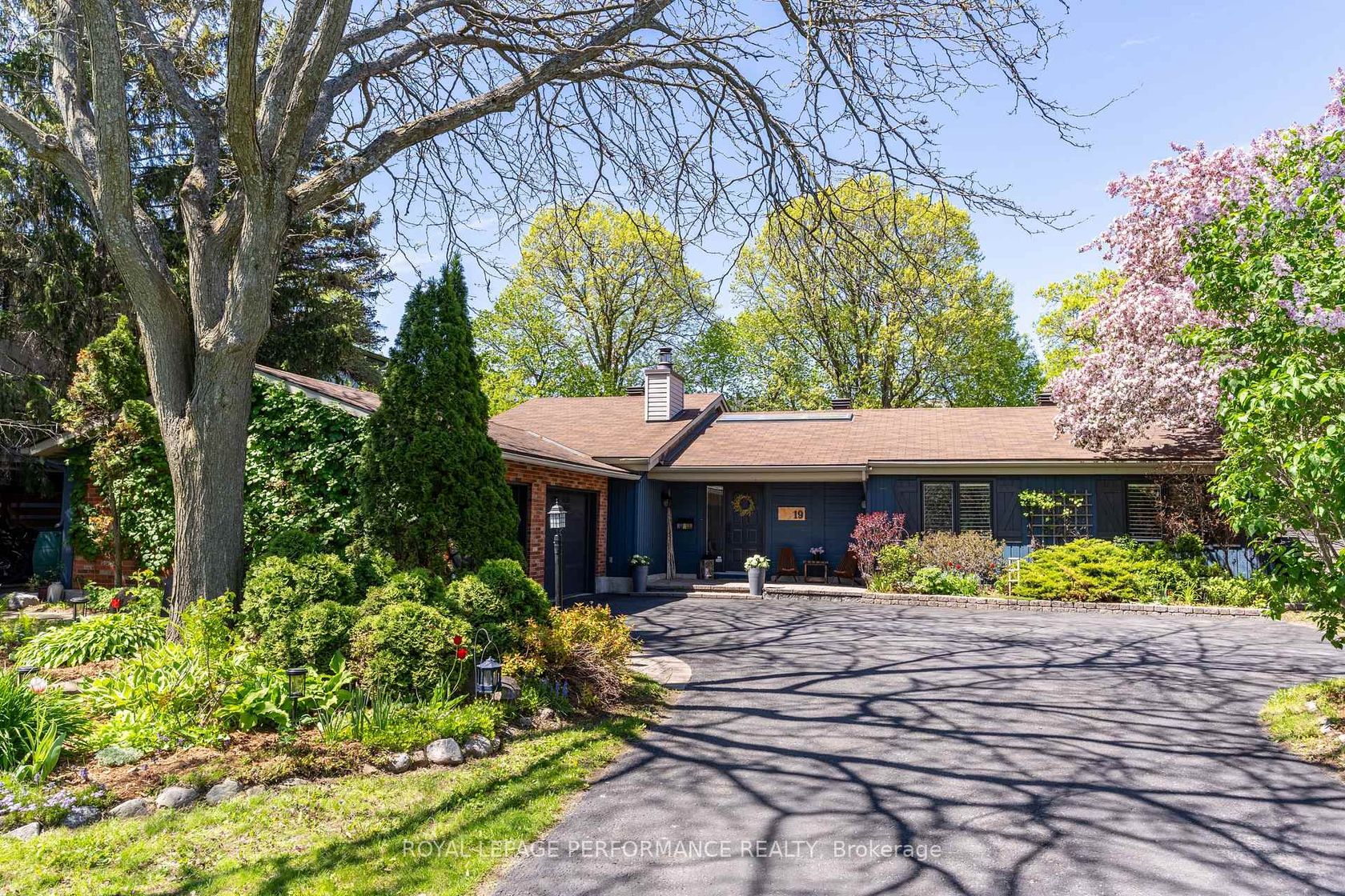 19 Colley Street, Nepean (Hearts Desire), Ottawa 