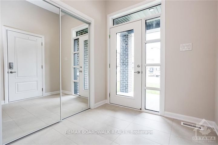 Photo 1 at 262 TULLAGHAN Heights, Nepean (Half Moon Bay), Ottawa