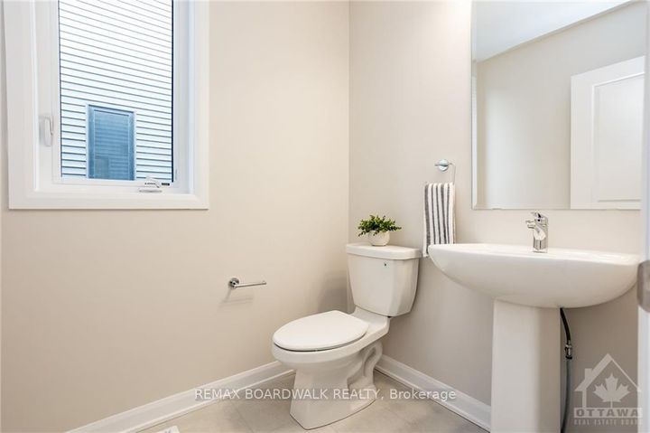 Photo 3 at 262 TULLAGHAN Heights, Nepean (Half Moon Bay), Ottawa