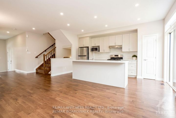 Photo 5 at 262 TULLAGHAN Heights, Nepean (Half Moon Bay), Ottawa