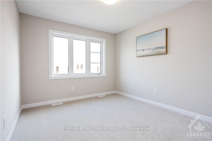 Photo 20 at 262 TULLAGHAN Heights, Nepean (Half Moon Bay), Ottawa