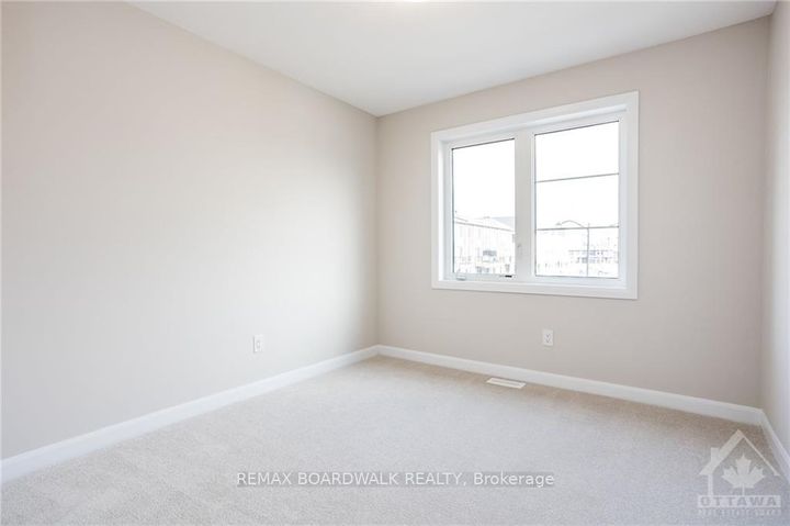 Photo 21 at 262 TULLAGHAN Heights, Nepean (Half Moon Bay), Ottawa