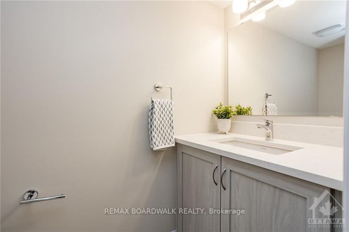 Photo 27 at 262 TULLAGHAN Heights, Nepean (Half Moon Bay), Ottawa