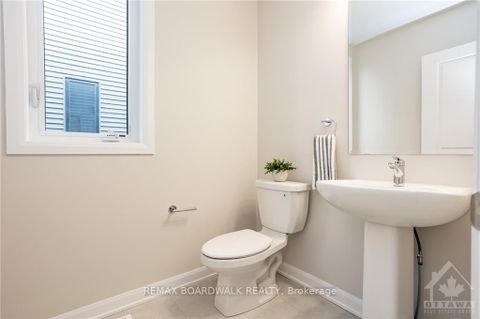 Photo 3 at 262 TULLAGHAN Heights, Nepean (Half Moon Bay), Ottawa