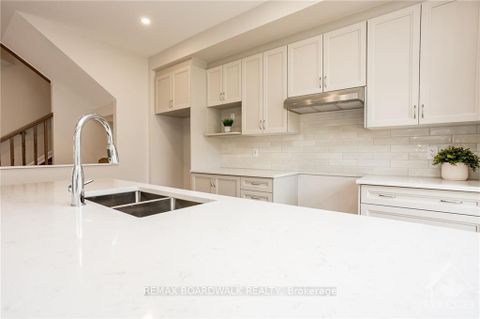 Photo 7 at 262 TULLAGHAN Heights, Nepean (Half Moon Bay), Ottawa