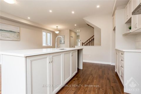 Photo 9 at 262 TULLAGHAN Heights, Nepean (Half Moon Bay), Ottawa